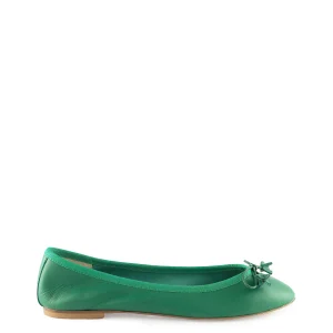 Ballerina con fiocco verde